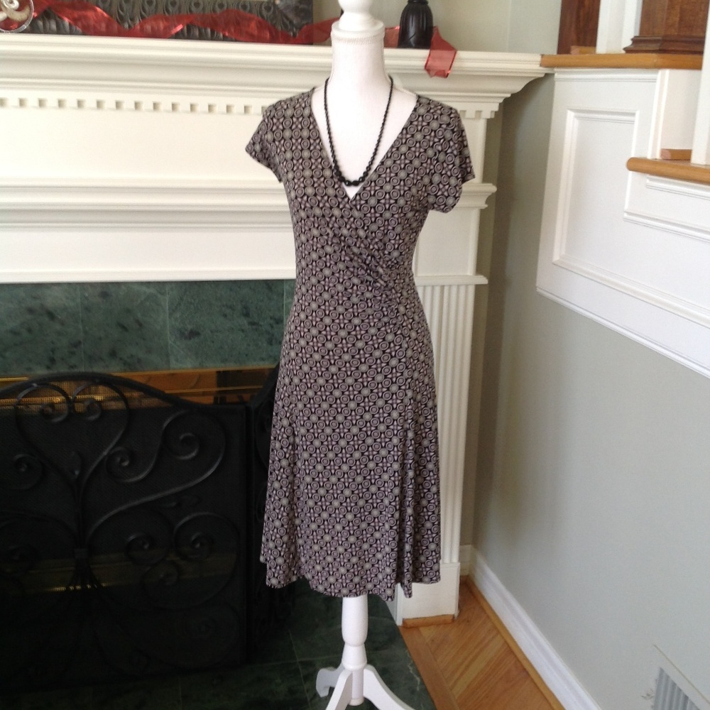 Dress - Picture 2 of 6
